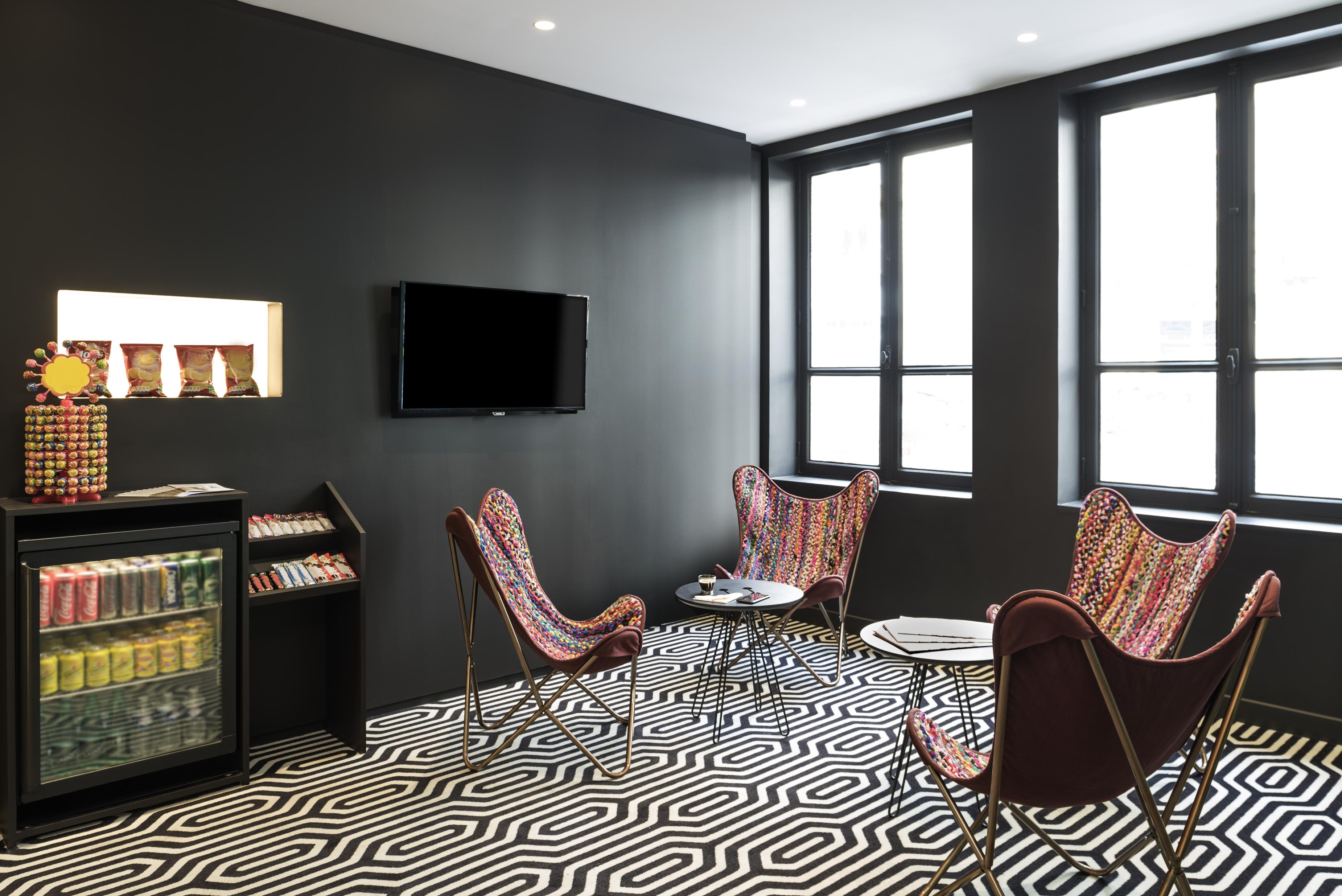 Готель Ibis Styles Paris Gare Saint Lazare Екстер'єр фото